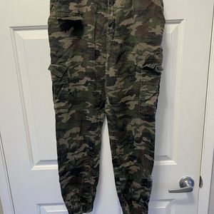XL Camo Cargo Pants